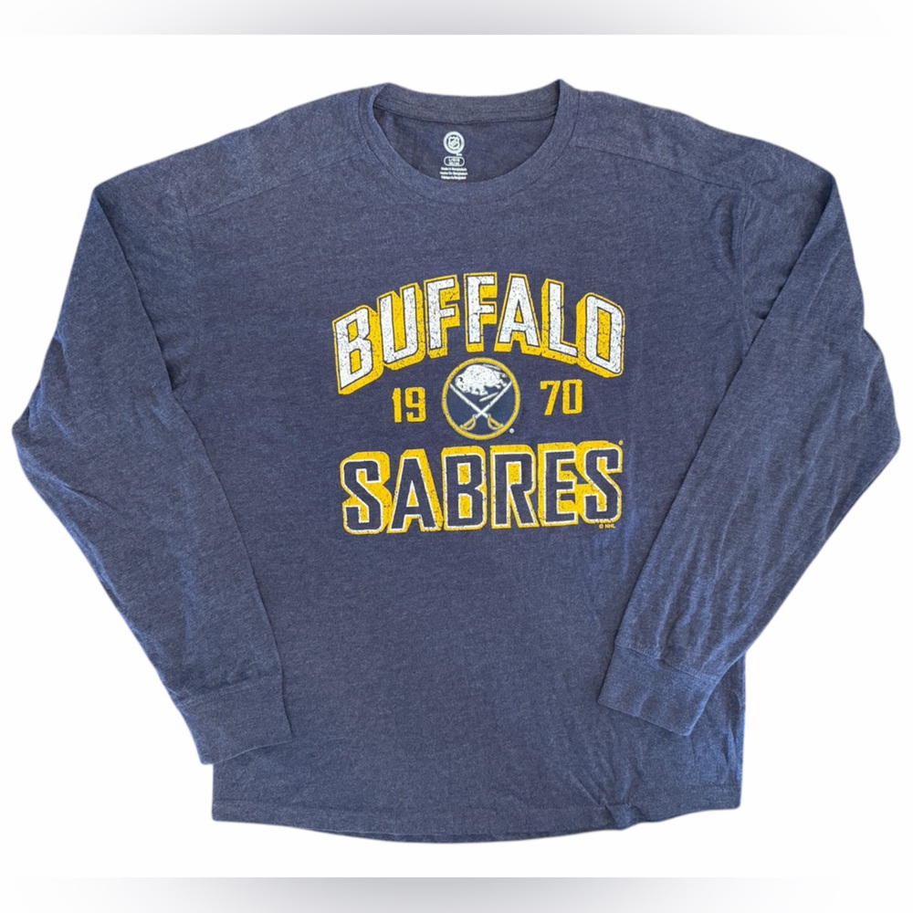 NWT NHL Buffalo Sabres Hockey Long Sleeve Tee Men’s Large (42/44) Navy Blue